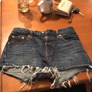 Levi jean shorts